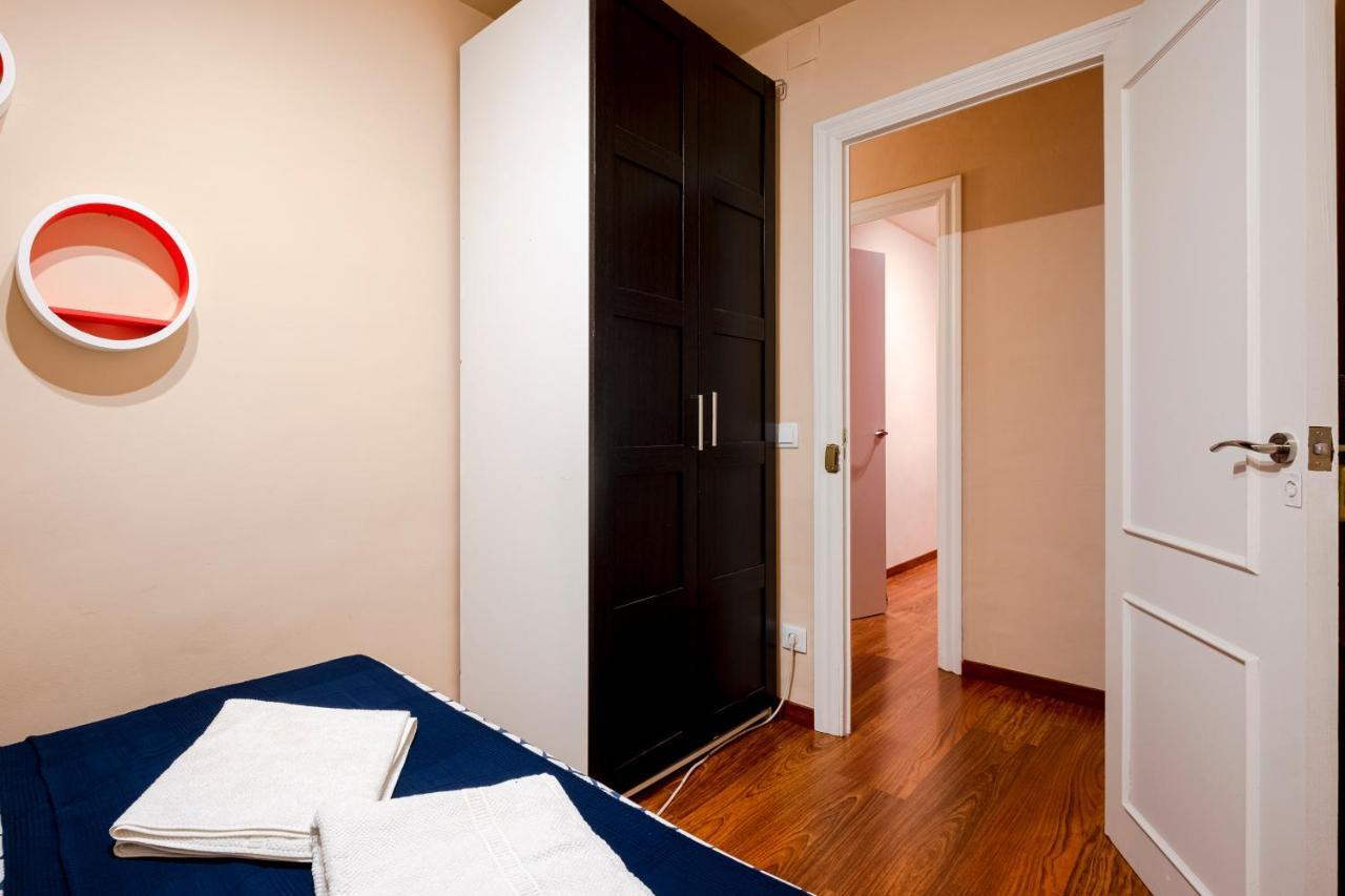 Three Bedroom Apartment In Sants 巴塞罗那 外观 照片